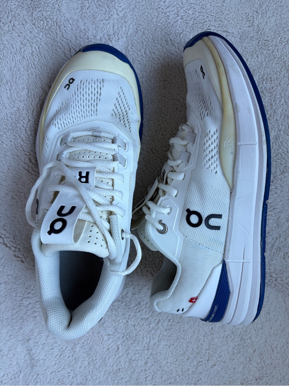 On Clouds White Sneakers with Blue Accents Women Size 8.5